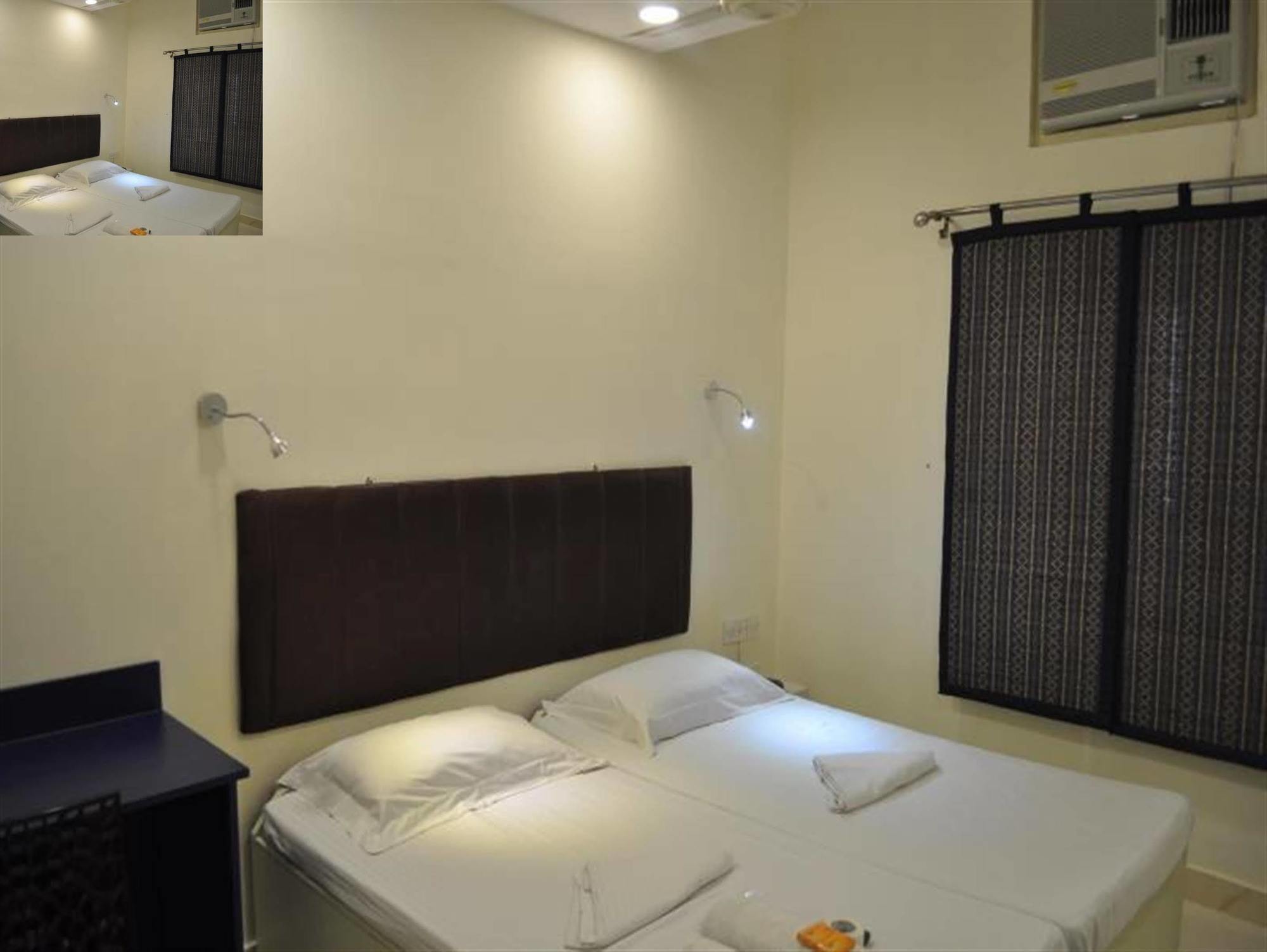 Hotel Kabli Нью-Дели Экстерьер фото